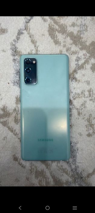 Флагманский смартфон Samsung GALAXY S20 FE