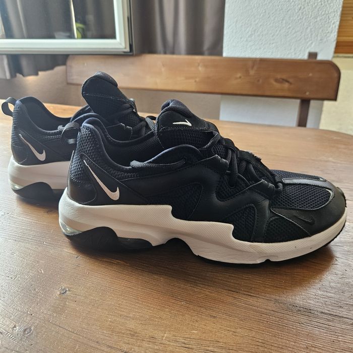 Маратонки.  Nike