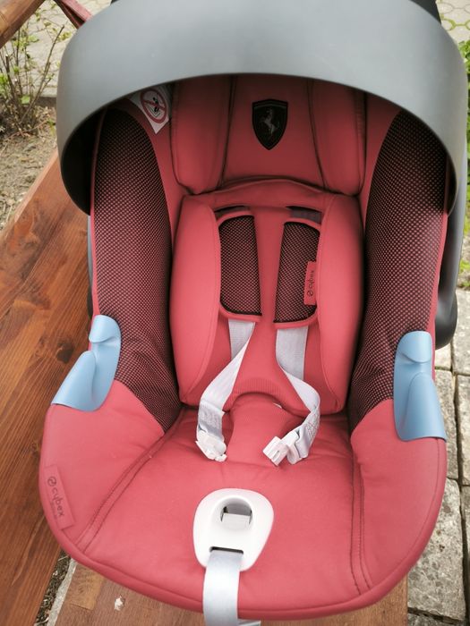 Scoica Cybex Atom M i-size Ferrari