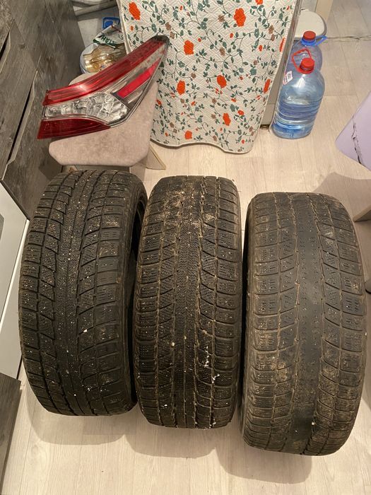 Продам Резину R17 лепучка