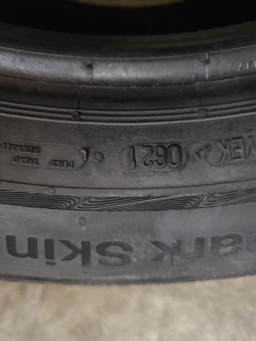 2 anvelope 225 55 R 16 Uniroyal vara