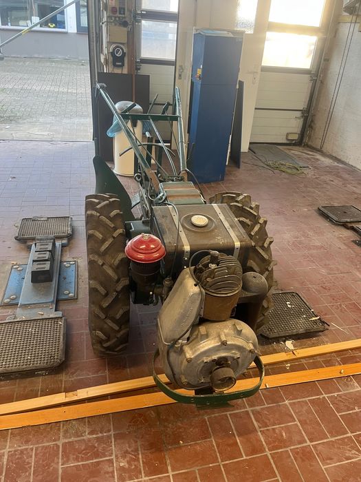 Vând motocultor in stare foarte bună