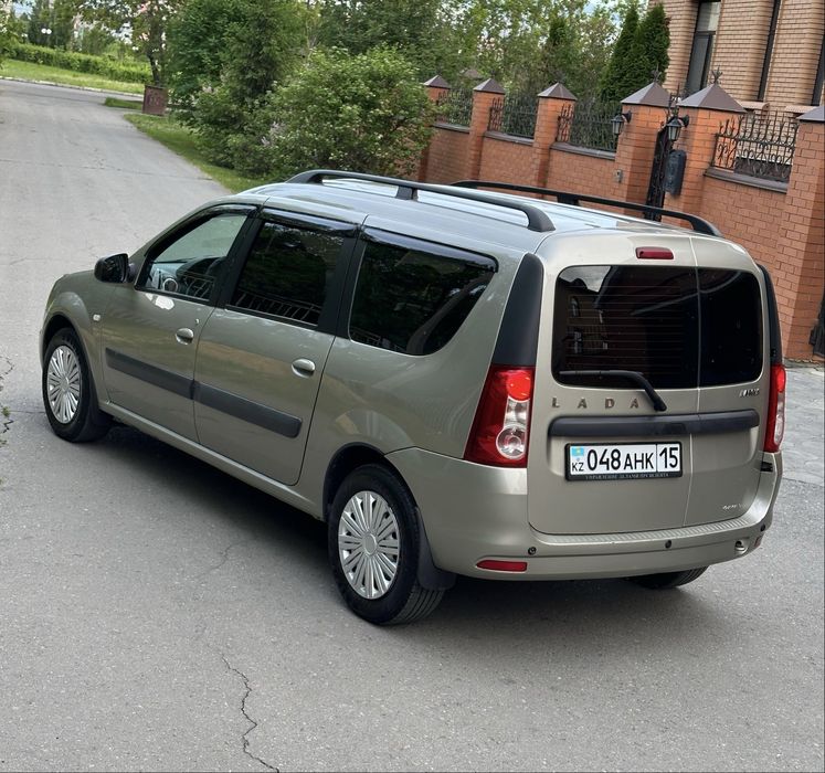 Срочно продам Ларгус . 20 год
