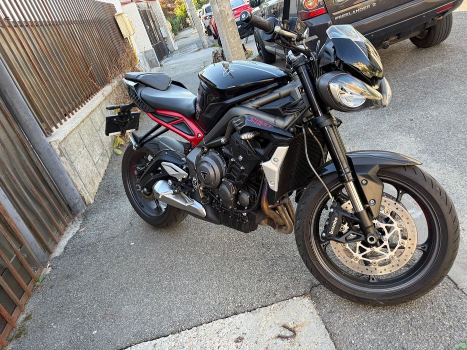 Triumph Street Triple 765 R