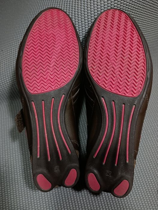 Кроссовки 38-39  Оригинальная обувь Nike