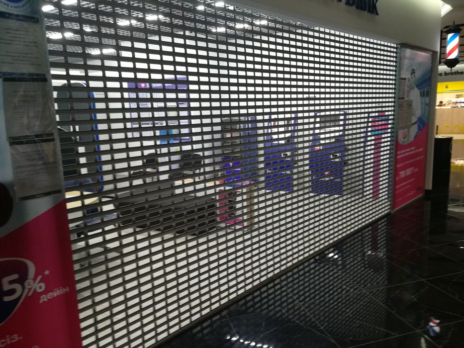 Гильотиное остекление Пергола Рольставни Ворота Двери шлагбаум