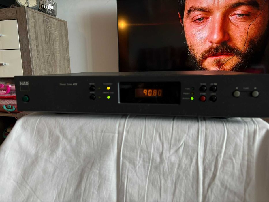 HI FI Tuner NAD 402