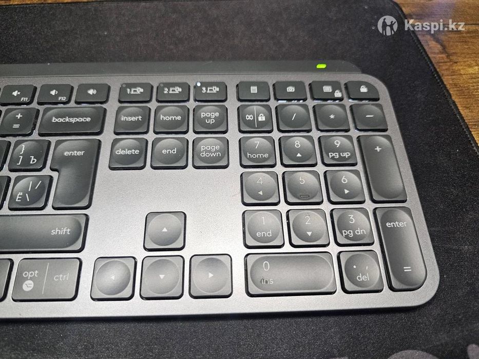 Logitech MX Keys