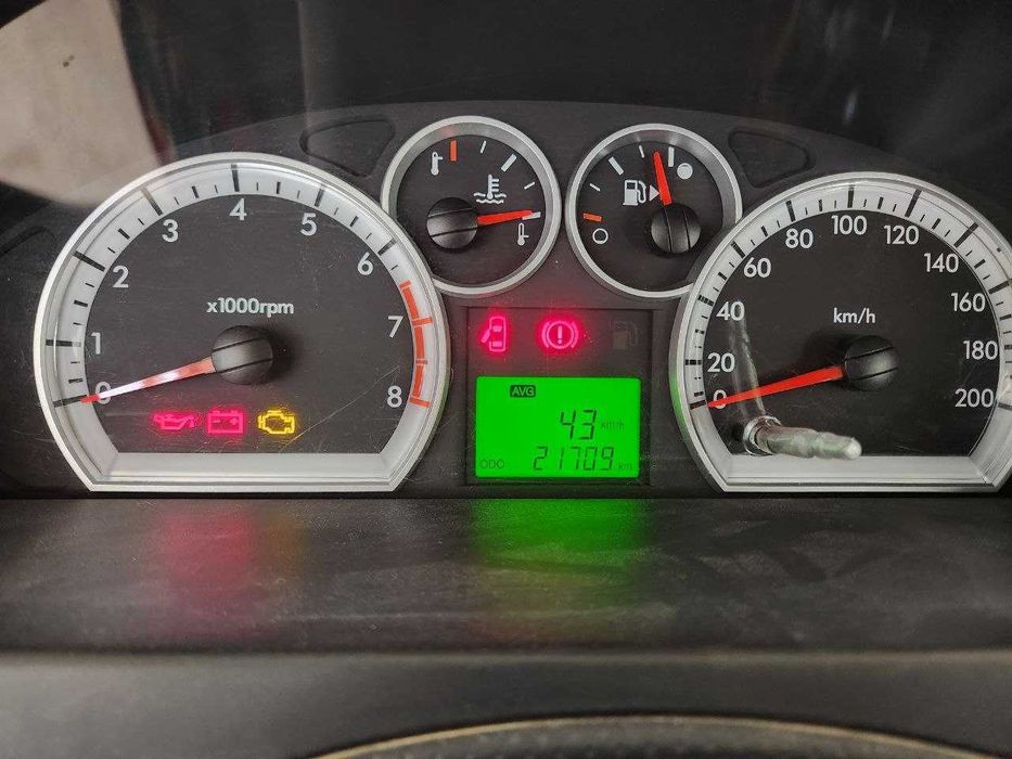 Нексия 3 сотилади ок ранг 2019 йил 21 000 км