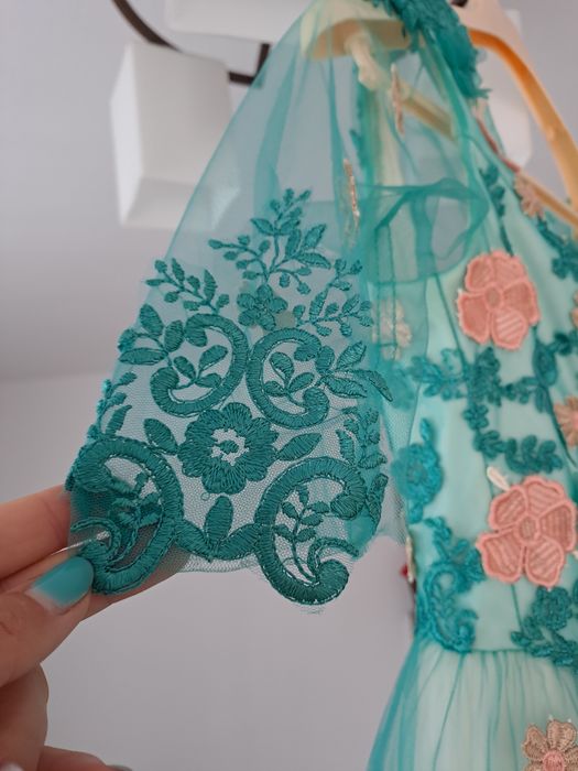 Vând rochie eveniment