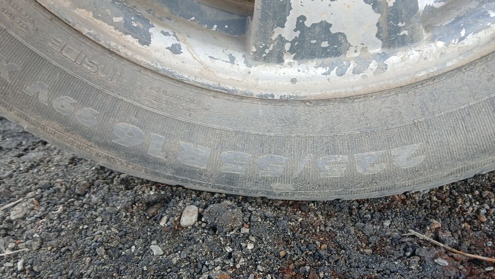 Продам покрышки нормальном состоянии