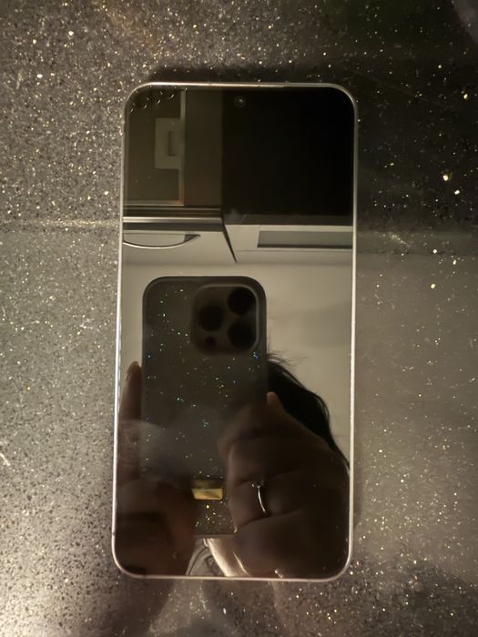 Samsung S24 , с кутия и зарядно