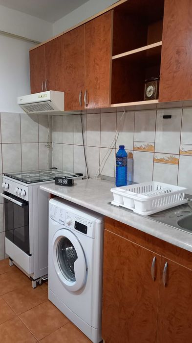 Inchiriez apartament 2 camere