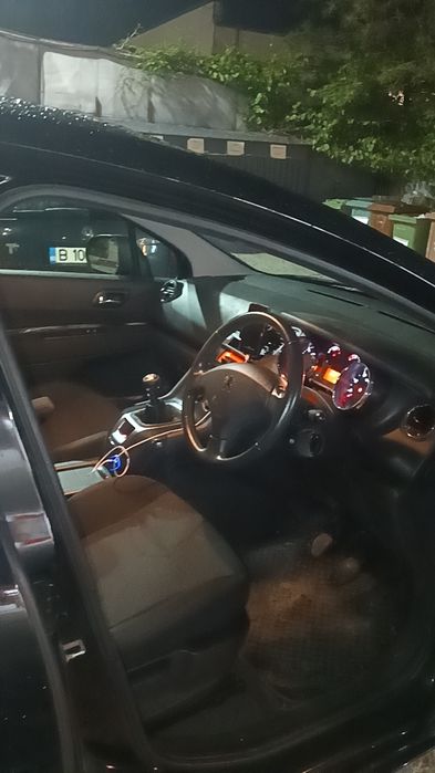 Peugeot 5008 dreapta