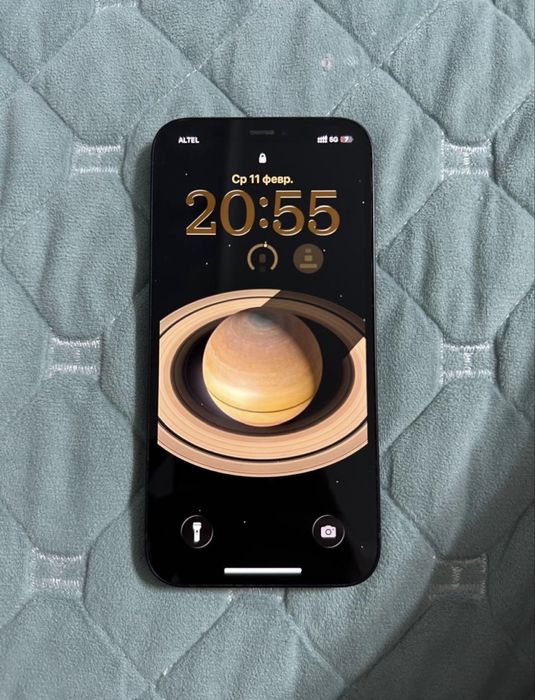 Iphone 12. 82 ёмкость