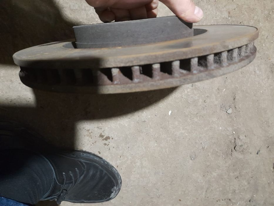 Продам тормозные диски