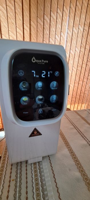 Диспенсър за пречистване на водата.