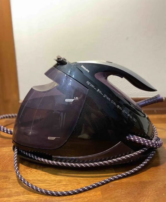 Утюг с парогенератором Philips GC9675/80
