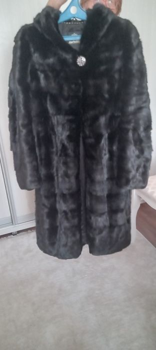 Продаётся норковая шуба