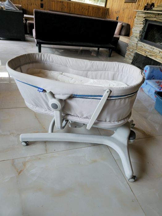 Chicco 5 в 1 бебешка кошара,стол,място за игри