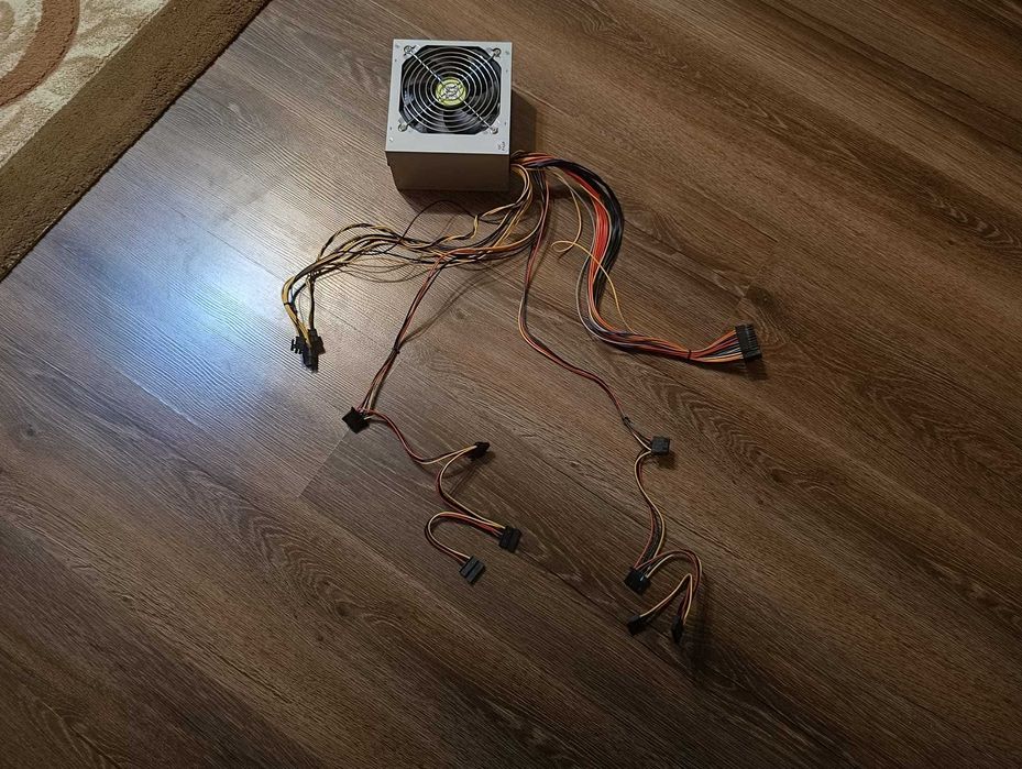 sursa calculator 550 vati