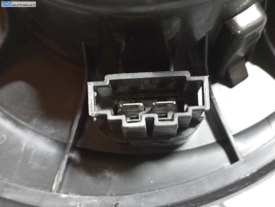 Motoras Ventilator Aeroterma Habitaclu Volkswagen Touran 1.4 TSI 2003 - 2010 Cod 698809 N031269U [M7772]