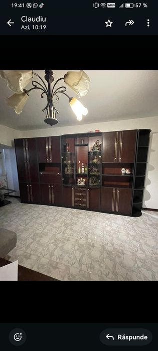 Vând dulap de living