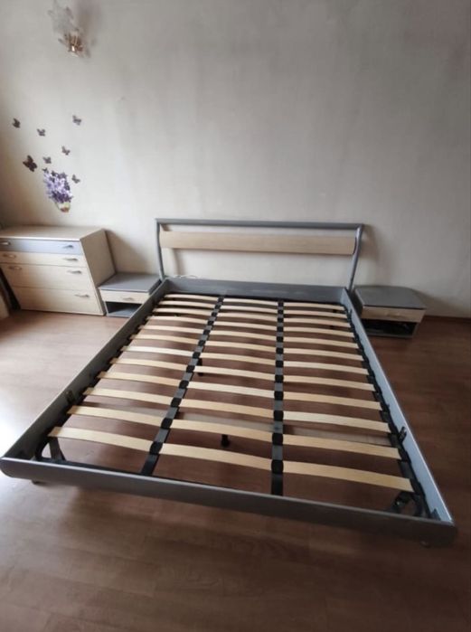 Продам двухспальную кровать