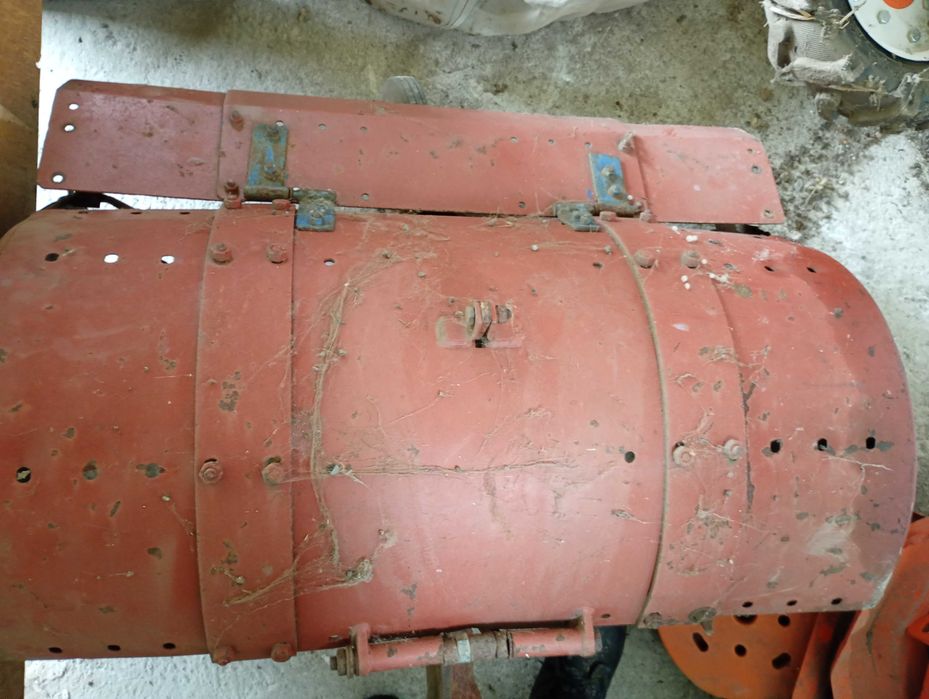 Vind urgent freza de motocultor