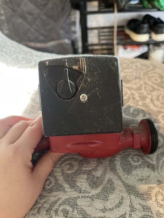 Продам  бу насос для   отопления