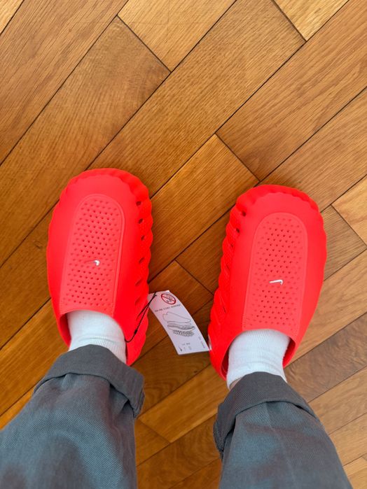 Papuci noi Nike Mind 001, culoare roșu