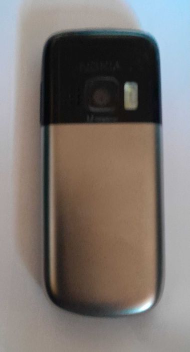 Продавам Nokia 6303ci