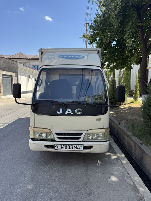 JAC avtomobili sotiladi