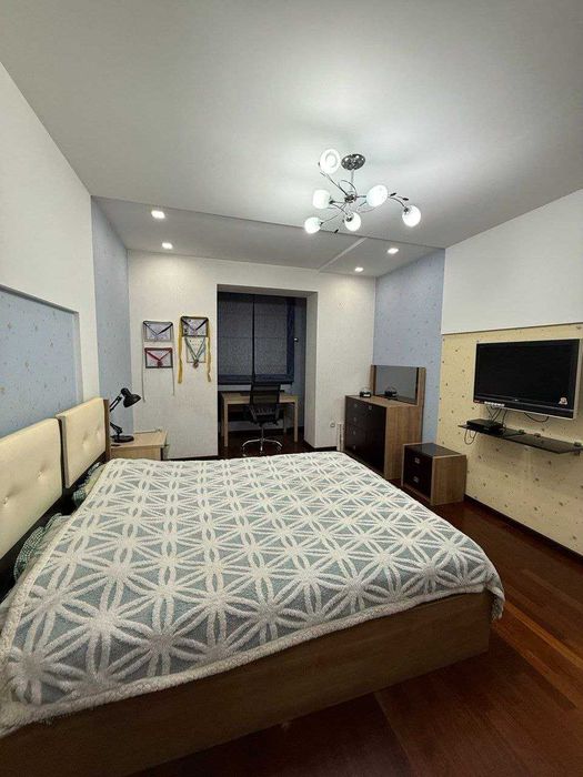 Центр, 4-х Комнатная квартира ЦУМ, 110-школа.