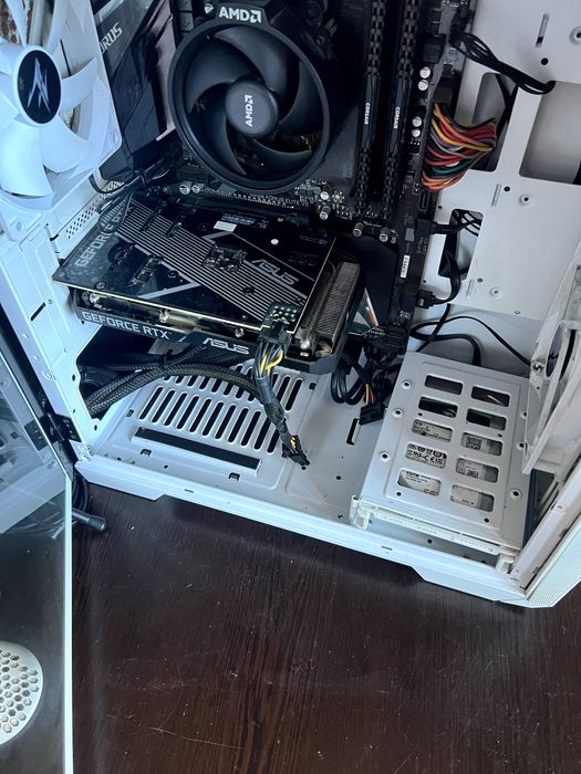 Геймърски Компютър Пълен Комплект RTX 3060 12GB | 32GB RAM | Ducky | Glorious | Acer