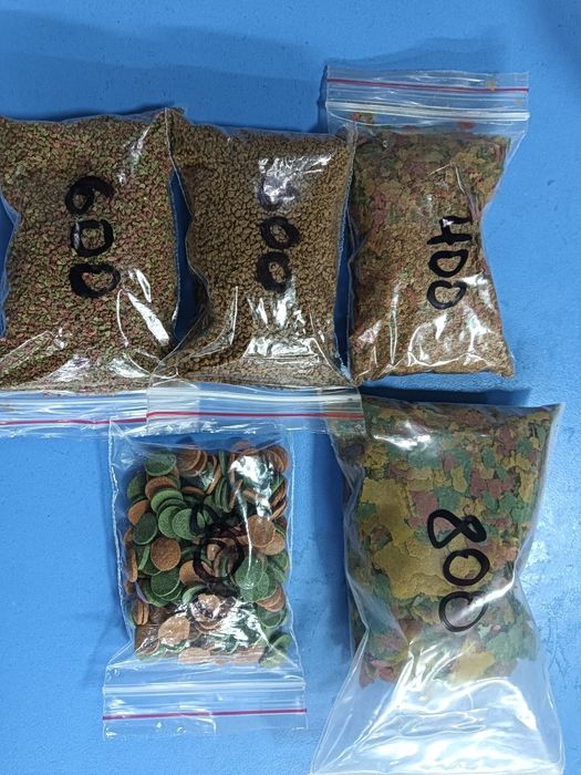 Продам корм для аквариумных рыб