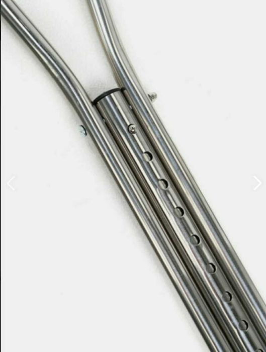 Доставка. Костыли металлические с мягкими подмышками