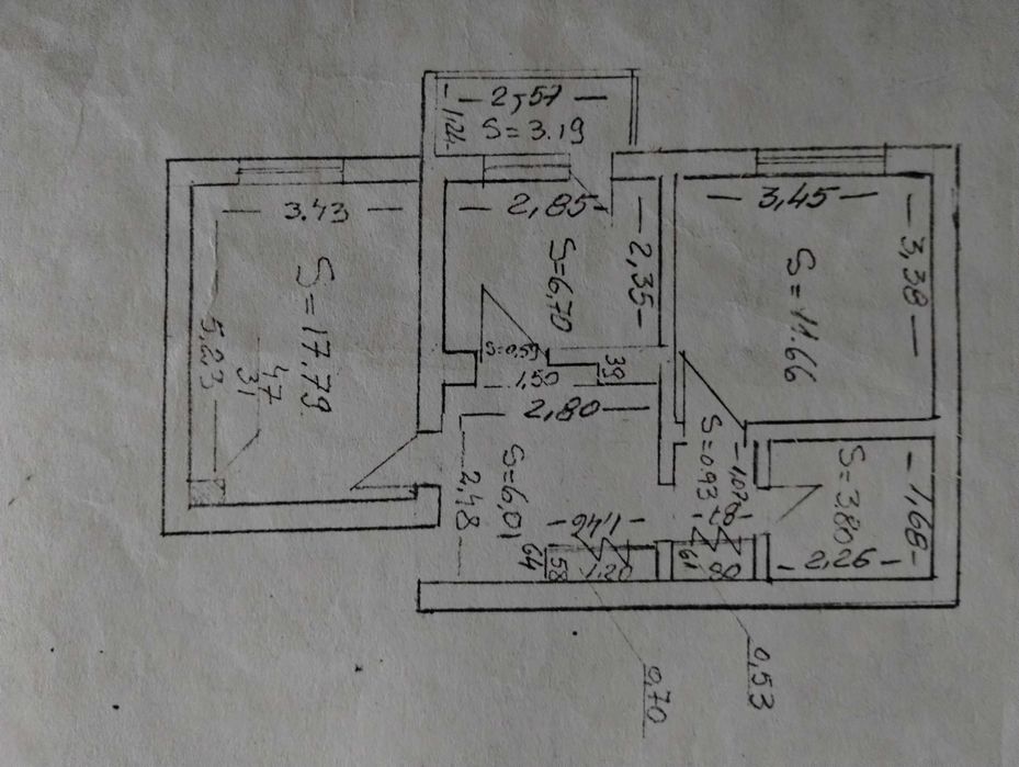Bacau Piata Nord Strada Banca Nationala 2 decomandate 70000 euro