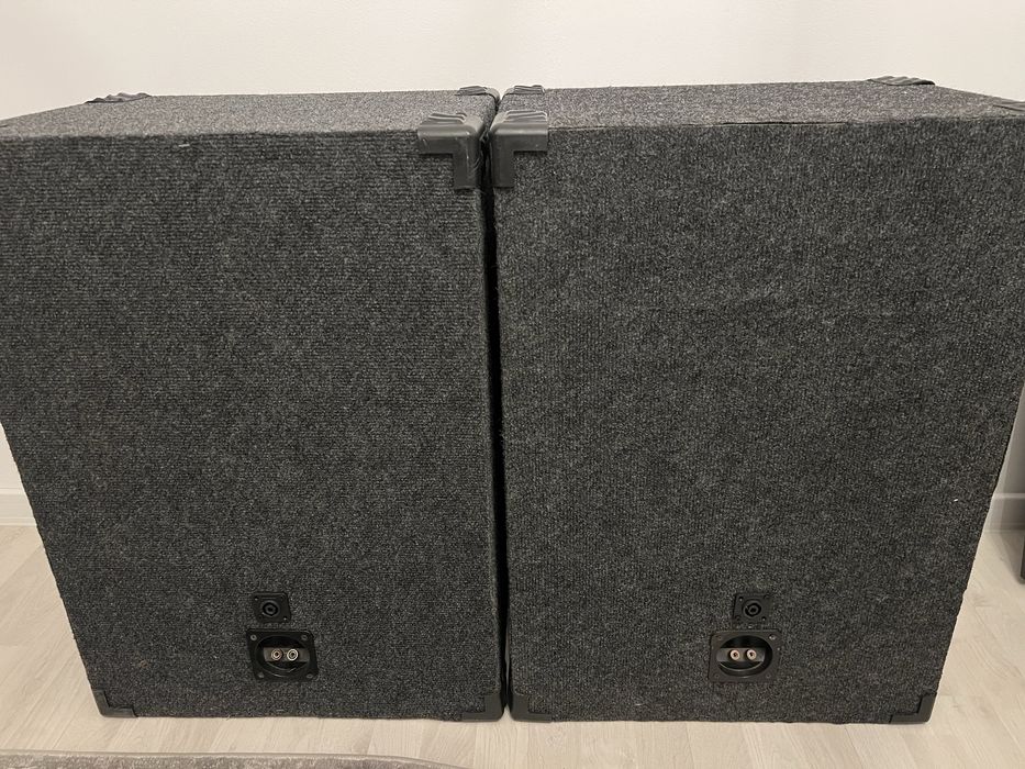 Vand boxe si amplificator