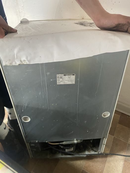 Продаю холадильник маленький