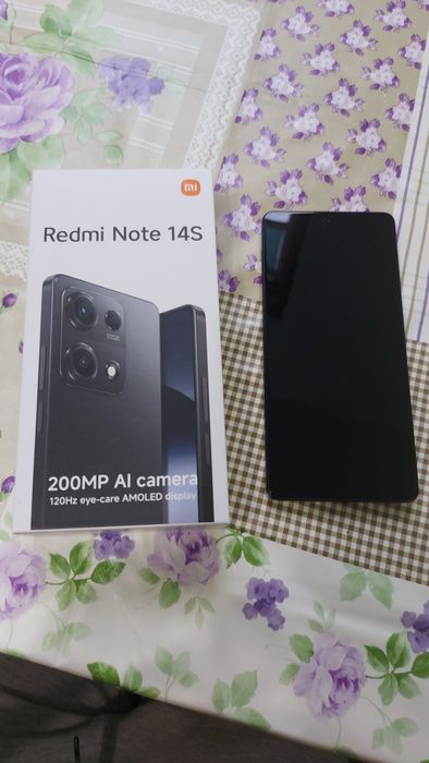 Продавам телефон Redmi Note 14S