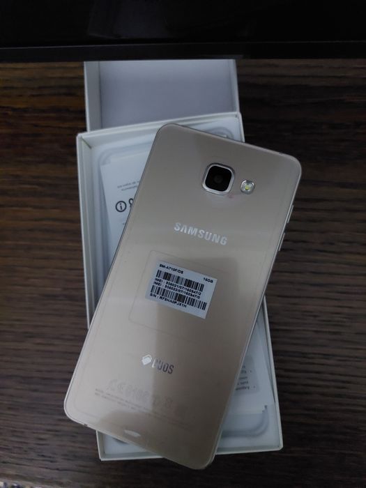 Продам смартфон  Самсунг галакси А 7