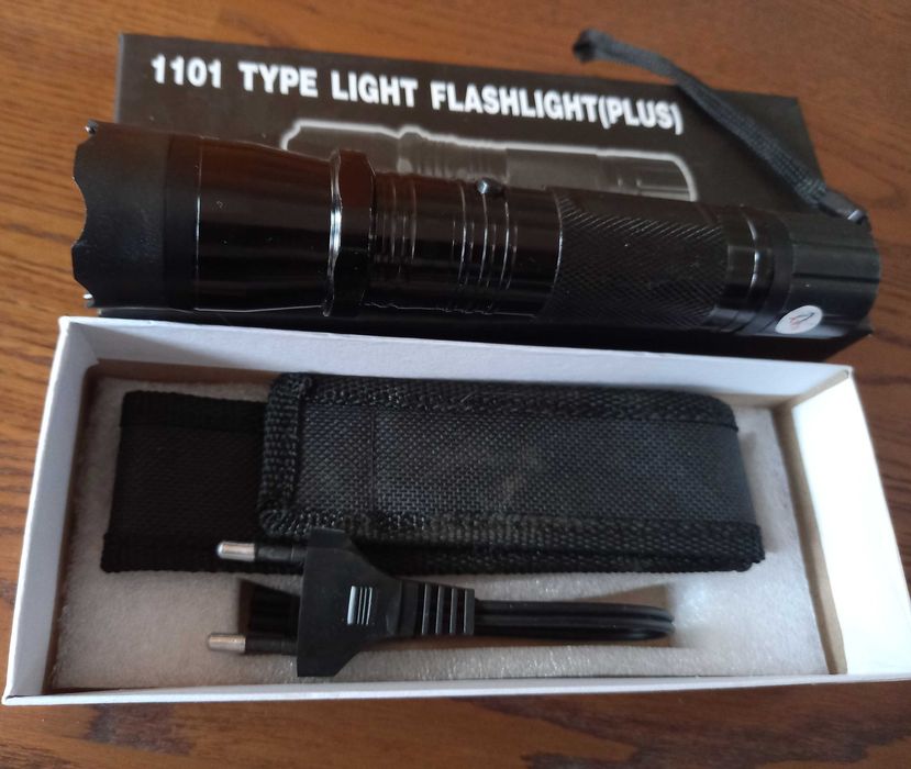 Lanterna cu electrosoc,din duraluminiu