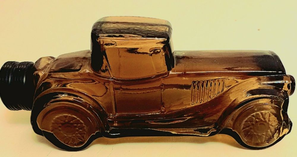 Очень редкие , реалистичные модели автомобилей из стекла