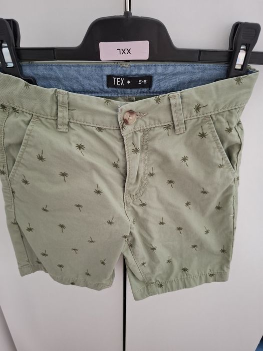 Set tricou polo și pantaloni