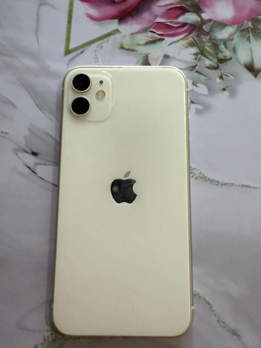 Iphone 11 64 гб  сост идеал