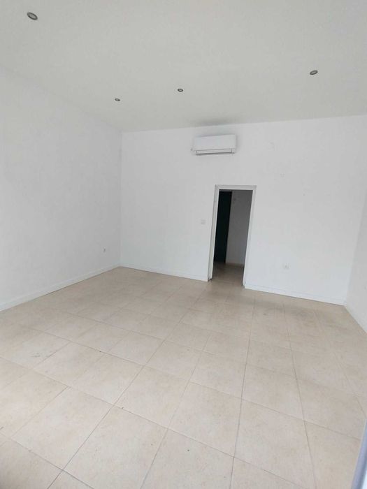 Продава Офис гр.Перник кв.Мошино нов отличен 40500 евро - снимка 6