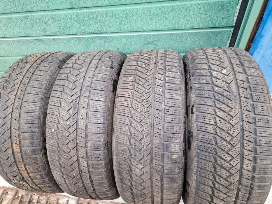 Anvelope 215/55R17 marca Continental, M+S