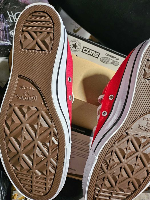 Кецове converse chuck taylor 38 номер червени