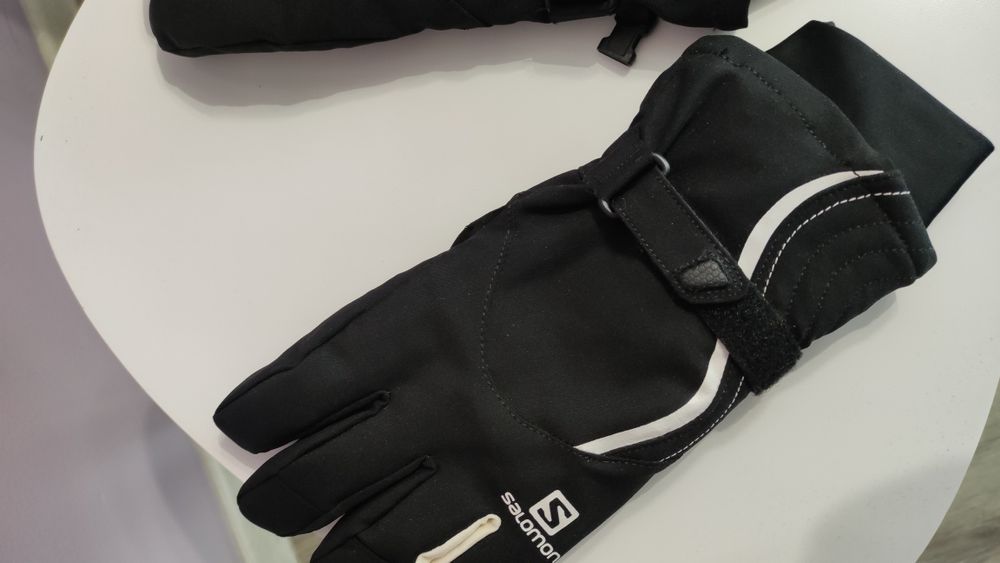 Salomon size M зимни ръкавици